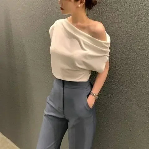 2025 Shirts for Women White Diagonal Collar Crop Tops Off Shoulder Short Sleeve Tshirt Lady Korean Wild OL Pleated T-shirts