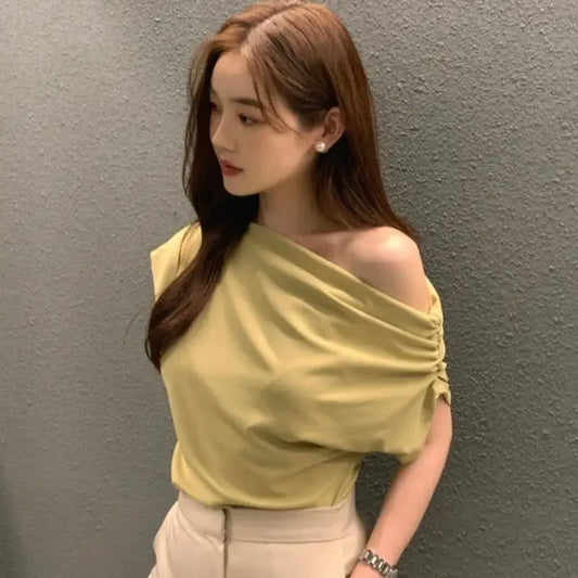 2025 Shirts for Women White Diagonal Collar Crop Tops Off Shoulder Short Sleeve Tshirt Lady Korean Wild OL Pleated T-shirts