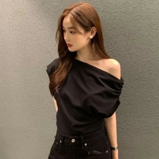 2025 Shirts for Women White Diagonal Collar Crop Tops Off Shoulder Short Sleeve Tshirt Lady Korean Wild OL Pleated T-shirts